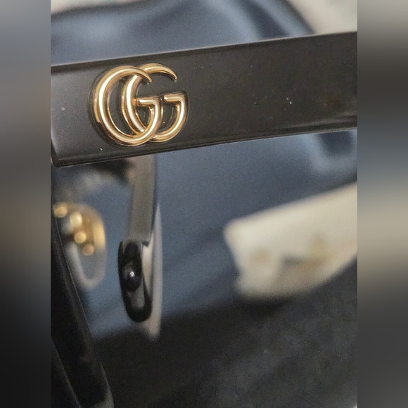Gucci Sunglasses - Picture 11 of 13